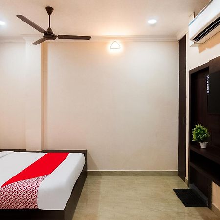 Hotel Park Tower Chennai Quarto foto