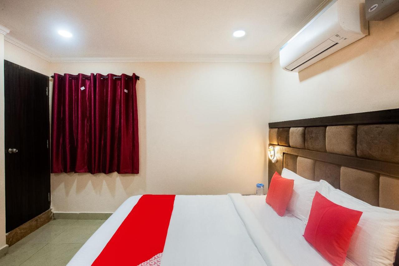 Hotel Park Tower Chennai Exterior foto